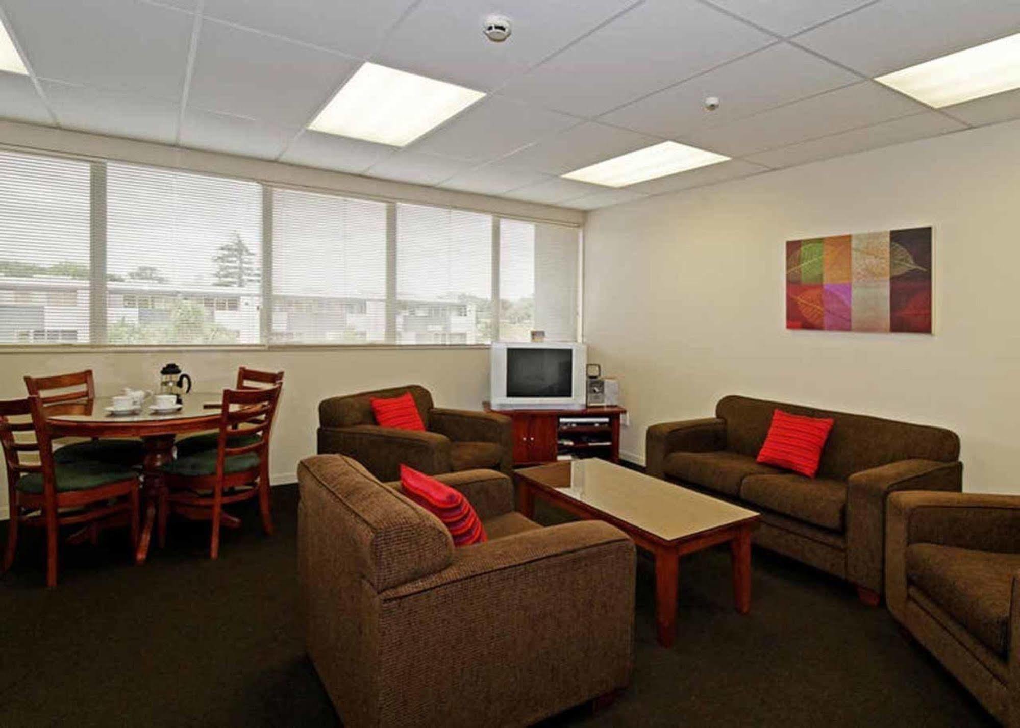 Kudos Business Suites & Airport Motel Auckland Eksteriør billede